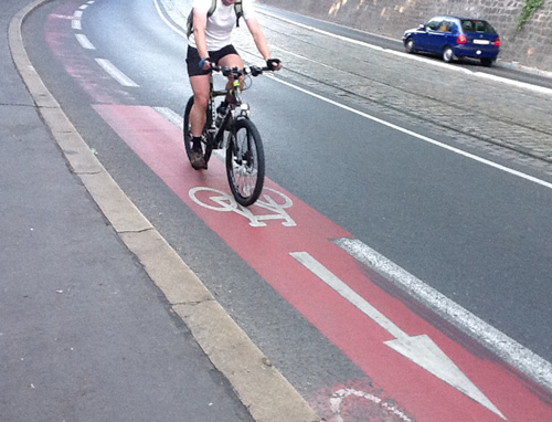 Детальніше про статтю В Ужгороді розпочнуть будівництво нової велосипедної мережі